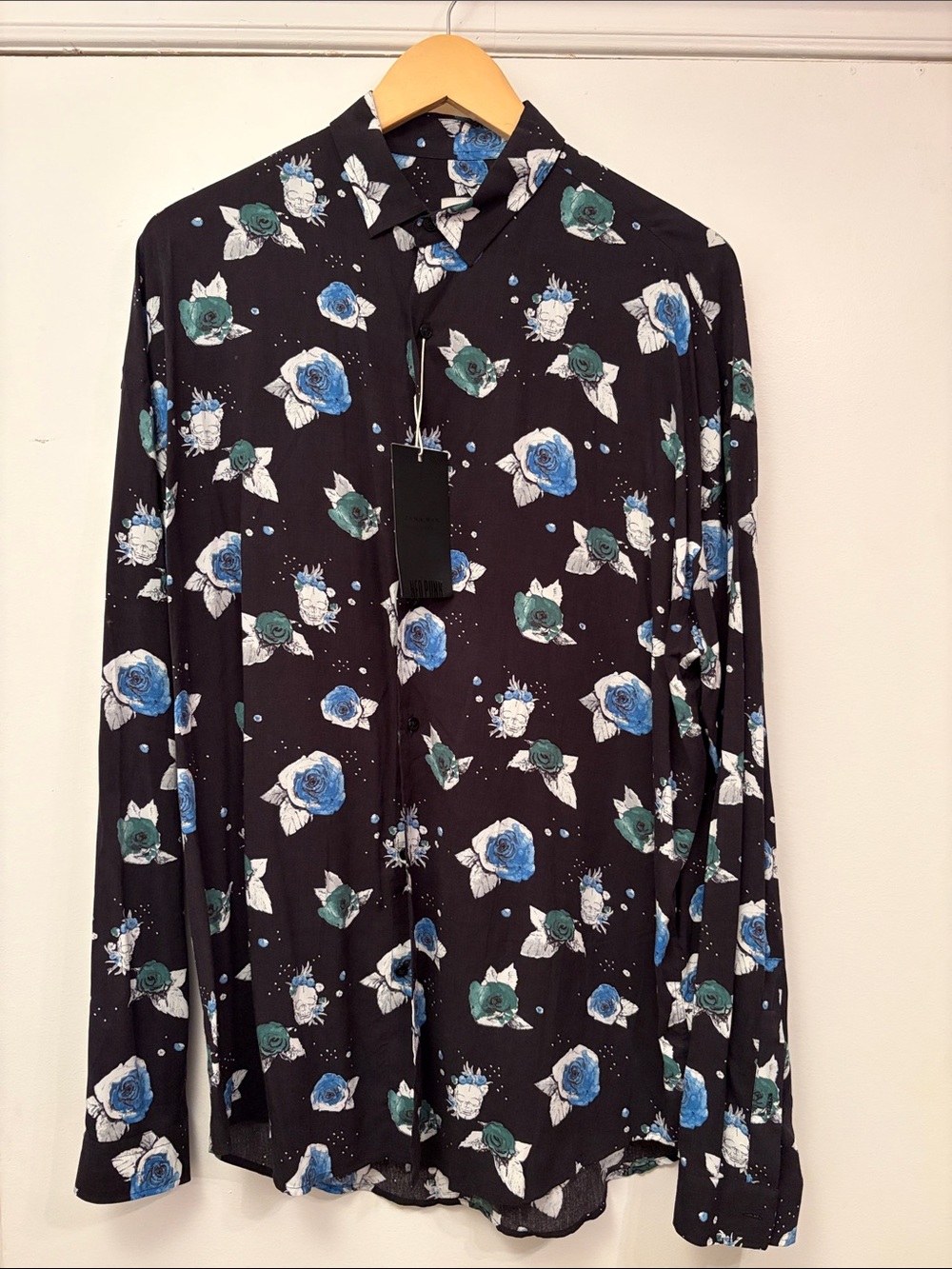 Zara Men's Black Floral Button-Up Shirt with Blue & Green Roses 🌹 and Skull 💀